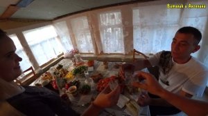 ПОДАРИЛ ДРУГУ ПОДАРОК ЗА 60000 РУБЛЕЙ / ОТМЕЧАЕМ ДЕНЬ РОЖДЕНИЕ / ЖАРИМ ШАШЛЫКИ / ТАНЦУЕМ ОТДЫХАЕМ