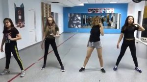 Очень красивый и лёгкий танец!!!