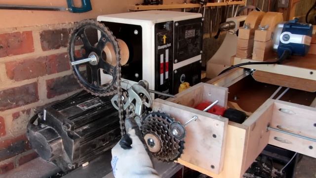 Homemade Router Spiral Cutting Jig: How It's Built смотреть онлайн