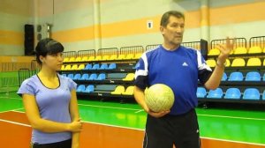 Волейбол. Передача сверху двумя руками. Часть 02. Типичные ошибки в положении пальцев и кистей.