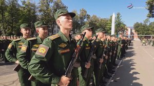 В Серпухове более 400 курсантов РВСН принесли военную присягу