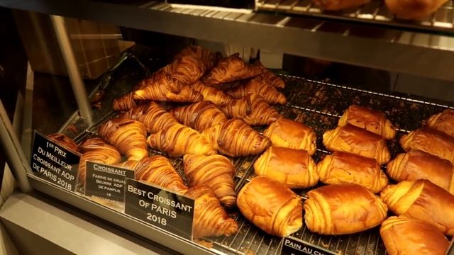 ЛУЧШИЕ КРУАССАНЫ ПАРИЖА И ФРАНЦУЗСКИЕ ЯЙЦА??? смотреть онлайн