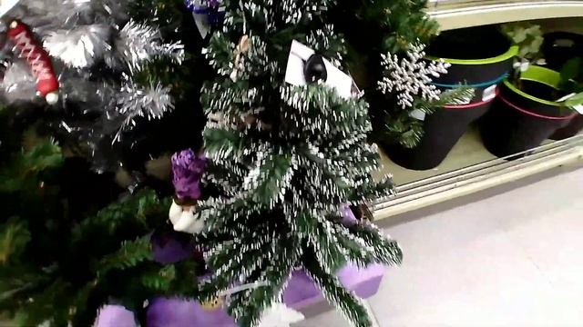 ФАМИЛИЯ Новый год в магазине Фамилия | FAMILIA НОВОГОДНЯЯ КОЛЛЕКЦИЯ
