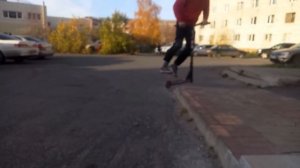 Трюки на самокате,раскатал в стриту. #6