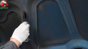 Установка упора капота (амортизатора) на Peugeot 307 (www.upora net)