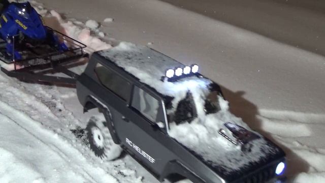 Long track rc snowmobile polaris RMK kahos,rc truck 6x6 plowing,rc buldozer plowing. смотреть онлайн
