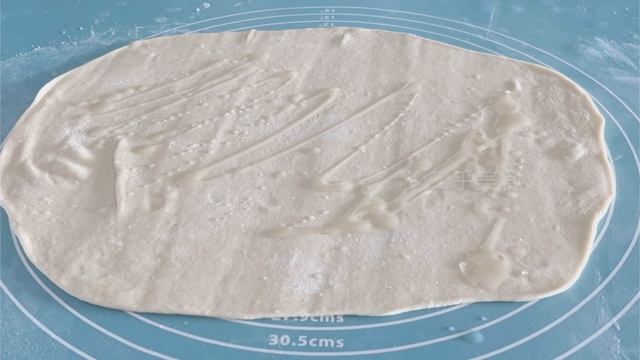 学这个小技巧，不用油酥做外酥内软多层次的饼，比面包好吃｜平底锅饼 смотреть онлайн