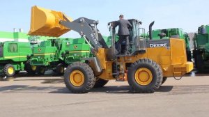 Фронтальный погрузчик John Deere WL56. Часть 1