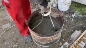 Как залить прочные и водостойкие дорожки на своём участке?