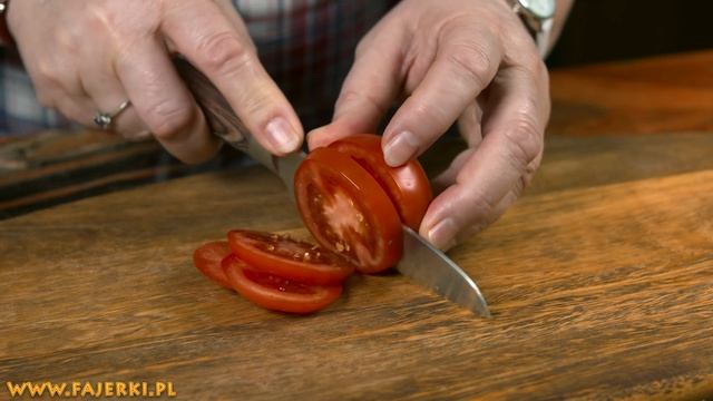 Przysmaki z grillowanym serem halloumi - mini bułeczki oraz nektarynka we włoskiej szynce смотреть онлайн