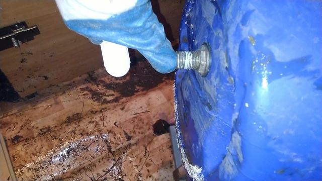 Ниппельные поилки для свиней. Автономный Свинарник