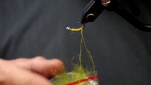 Крутой даббинг из пряжи+способ вязания мушек