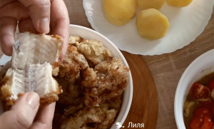 Минтай в шубке. Нежная рыбка, хрустящая шубка это один из самых удачных рецептов.