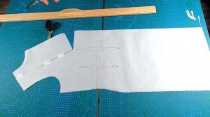 Платье с необычным рукавом реглан. Моделирование раскрой и первая примерка.mp4