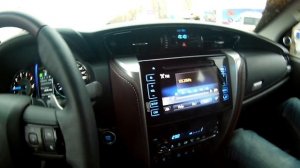 Toyota Fortuner 2018. Экстерьер и интерьер после грязевого марша на этом внедорожнике.