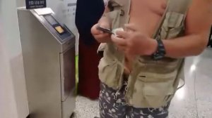 карта Октопус. Пополняем.