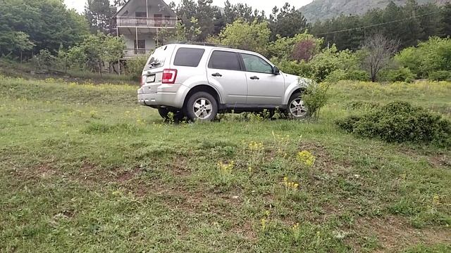 ford escape 4x4 diagonal