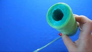 ЛАЙФХАКИ ВЯЗАНИЕ. Как надежно закрепить полипропиленовую нить в бобине.