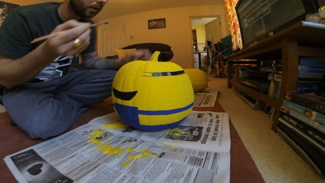 HOW TO PAINT A MINION PUMPKIN смотреть онлайн