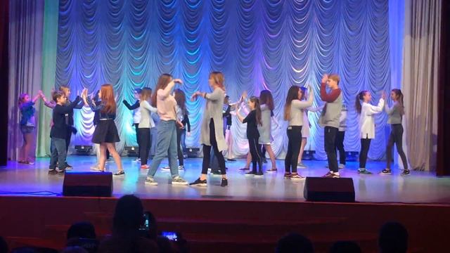 Группа уличных танцев, Жить, MagicDance смотреть онлайн