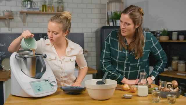 Neuer Thermomix TM6 - jetzt ist Anbraten möglich! смотреть онлайн