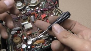 ЧТО МОЖНО НАЙТИ!!! В КАССЕТНОМ МАГНИТОФОНЕ ИЗ ДРАГОЦЕННЫХ МЕТАЛЛОВ! ОДИН 1Кг Золота СТОИТ 60808$