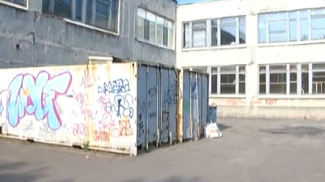 Вадим Бойченко проверил, как идет ремонт в школе №15 смотреть онлайн