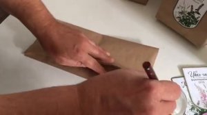 Как сделать простой бумажный пакетик для сухих трав или чая.