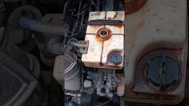 выкидывает антифриз через расширительный бачок на евро2 смотреть онлайн