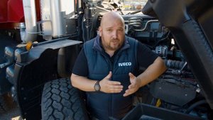 Обзор IVECO TRAKKER 8x4 с самосвальной надстройкой Cantoni