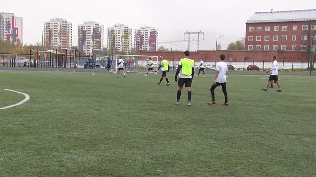 Гол, футбол! В Ивантеевке прошёл футбольный матч команд образовательных учреждений округа