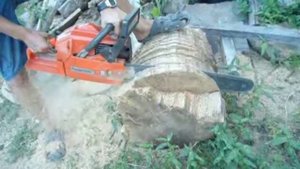 Бензопила Husqvarna 266 XP proffesional для лесоруба.