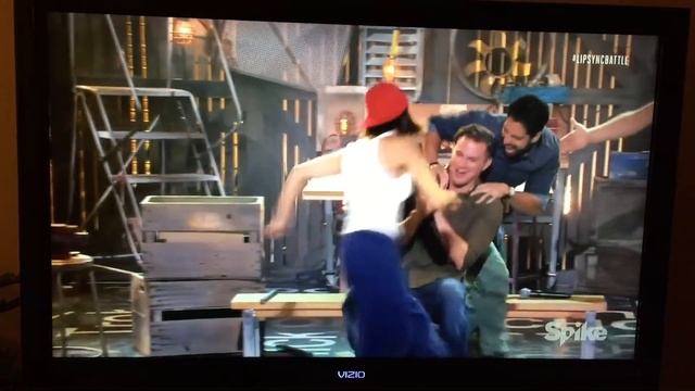 Channing Tatum's Wife Magic Mike'd him on Lip Sync Battle смотреть онлайн