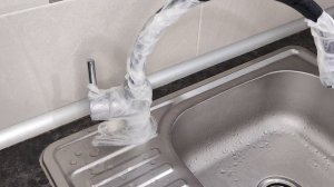 Знаете ли вы, как легко очистить ИЗВЕСТКОВЫЙ НАЛЕТ на смесителе? ПОТРЯСАЮЩИЙ РЕЗУЛЬТАТ