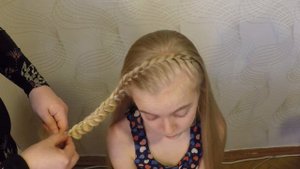 ПРИЧЕСКИ косичка ободок из французской косы украшен цветком из волос на длинные средние волосы #16