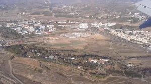 HD - Mountain views landing in Málaga - Costa del Sol Airport (AGP)