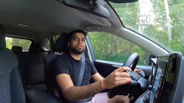 2020 Toyota RAV4 LE AWD - THE PERFECT FAMILY CAR?! [Review] смотреть онлайн