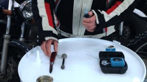 Средство для фиксации винтов