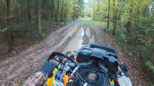 Очень скоростной прохват на квадроциклах по лесу! Grizzly 700 VS BRP 1000