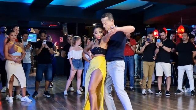 Otra Oportunidad - Tutto Durán / BASI Y DEISY смотреть онлайн