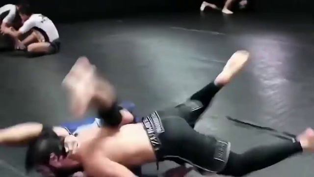 Спорт лучше чем дома сидеть)) смотреть онлайн