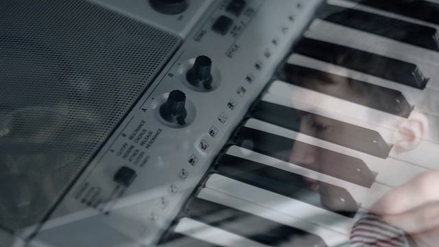 Павел Корольчук - Кто кого бросил (cover) | Yamaha PSR E-403 | Гелиос 44-2 |