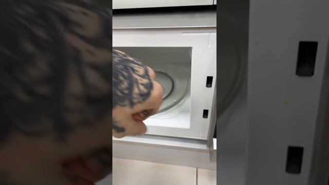 Микроволновая печь Hotpoint смотреть онлайн