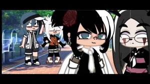 [Новенькой подводкой я накрашу себе стрелочки..]