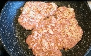 Куриные отбивные в хрустящей панировке