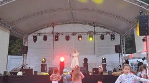 В роще пел соловушка.Исполняет Рыбакова Василиса