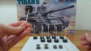 Сборная модель израильского танка Tiran 5.Tamiya.Подготовка катков к нанесению лака.Видео 4