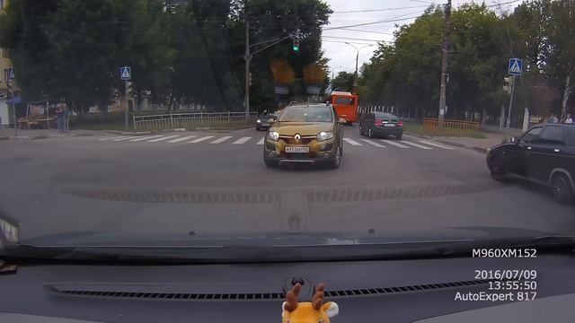 ДТП_09.07.2016_Нижний Новгород, г. Нижний Новгород, ул. Краснодонцев, 1 / пр. Молодежный, 31 смотреть онлайн