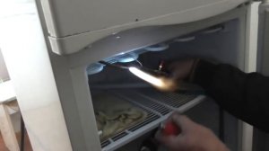 Ремонт холодильника с засором  капилярной трубки .