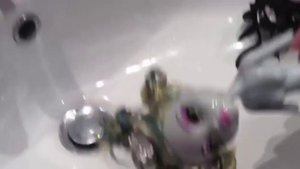 Куклы Монстер Хай. Как завить волосы кукле Monster High.